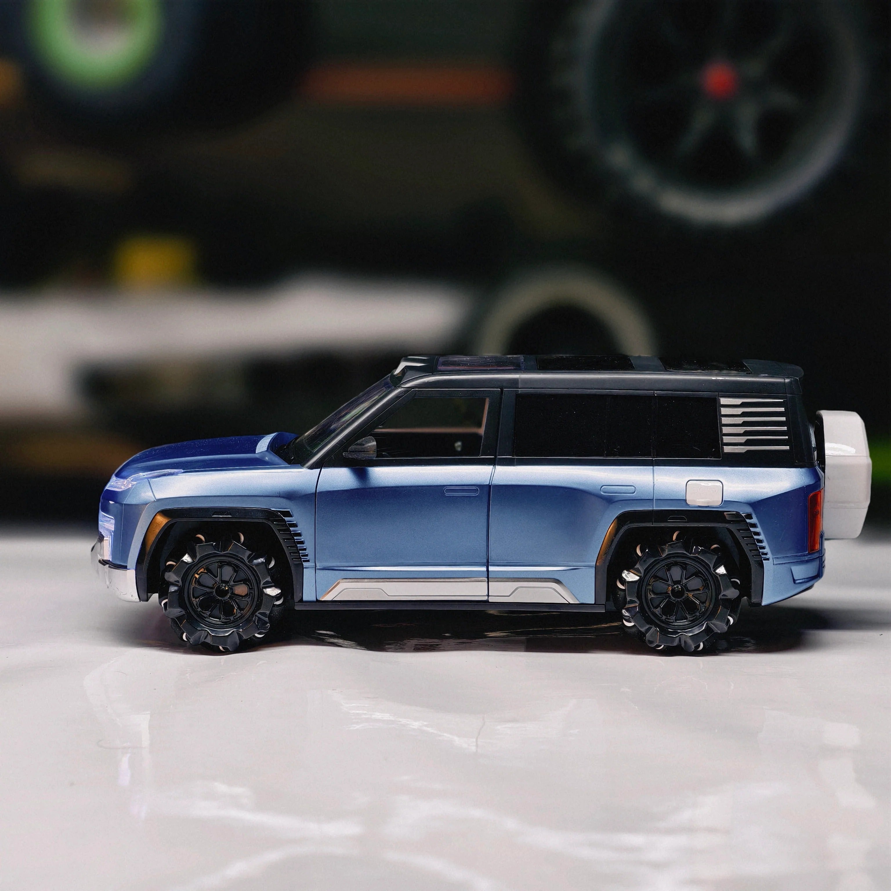 RC MOKA U8 EV SUV Electric Car 1:12 Scale-Premium Remote Control SUV for Kids